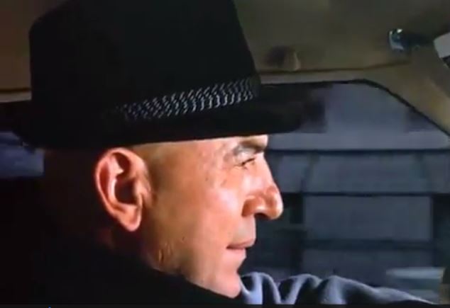 Kojak “Siege of Terror” S01 E01